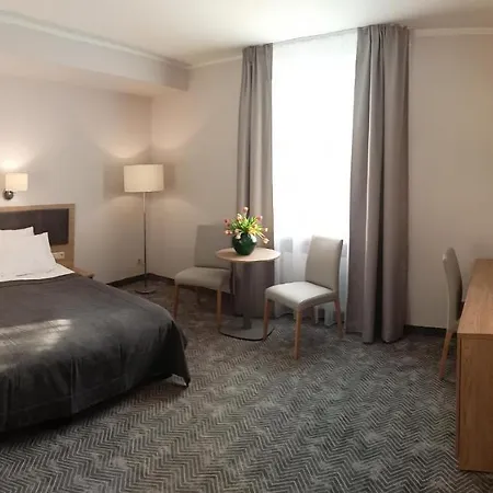 Gromada Hotel 3*