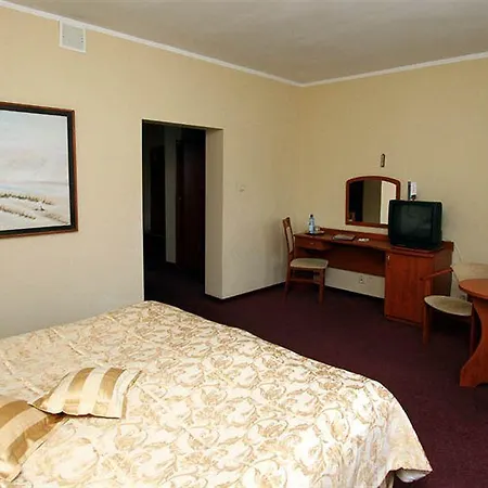 Gromada Hotel 3*