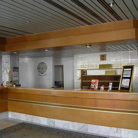 格罗马达酒店 3*