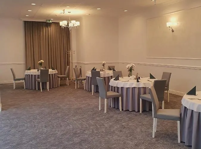 Gromada Ξενοδοχείο 3*