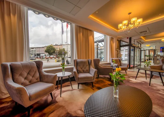 格罗马达酒店 3*