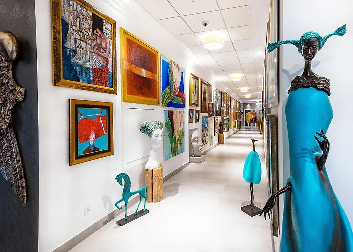 格罗马达酒店 科沙林