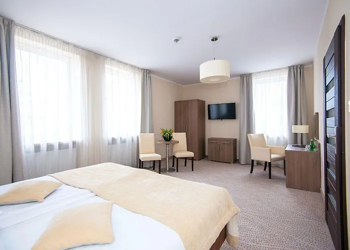 格罗马达酒店 3* 科沙林