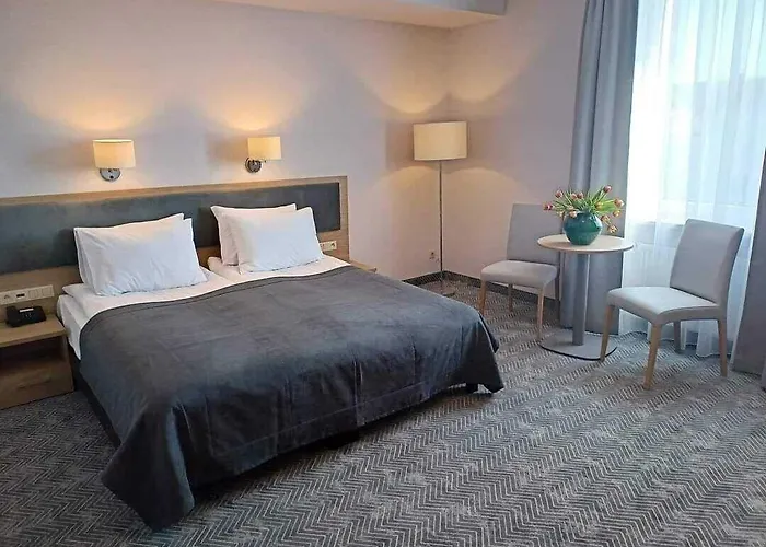 格罗马达酒店 3* 科沙林